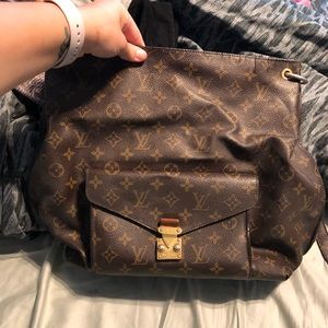 Louis Vuitton shoulder Bag USED